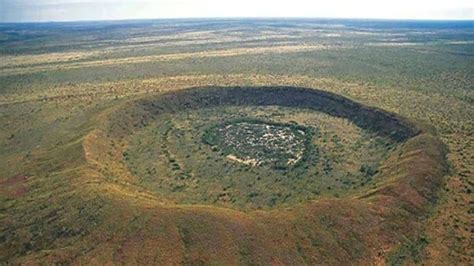 De Vredefort-Meteorietinslag: Een Transformatieve Gebeurtenis in de Zuid-Afrikaanse Prehistorie